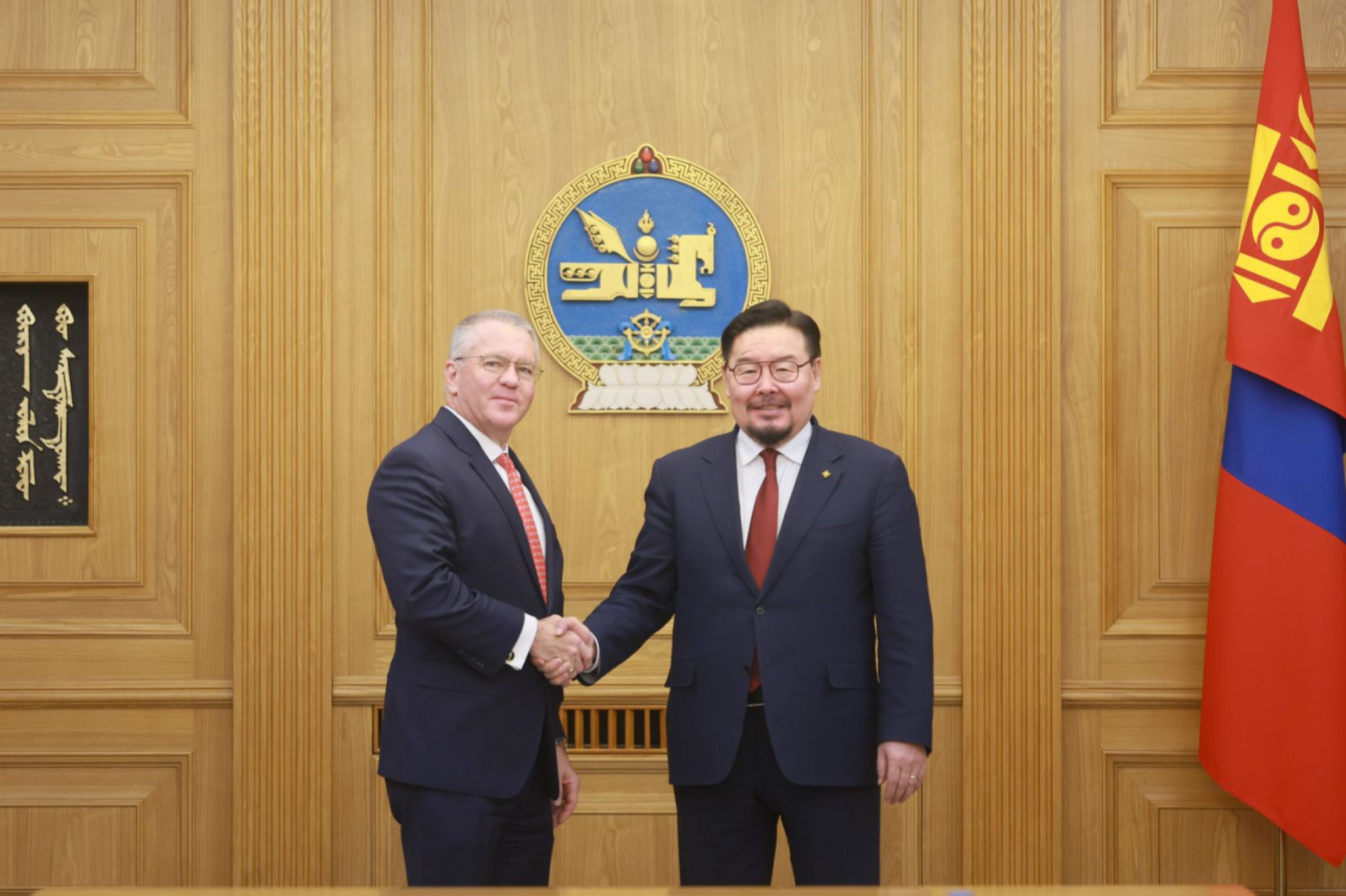 ЕРӨНХИЙ САЙД Г.ЗАНДАНШАТАРТ АНУ-ЫН ТӨРИЙН ДЕПАРТАМЕНТЫН ЗҮҮН АЗИ, НОМХОН ДАЛАЙН ОРНУУДЫН АСУУДАЛ ХАРИУЦСАН ТУСЛАХ ТӨРИЙН НАРИЙН БИЧГИЙН ДАРГА БАРААЛХАВ